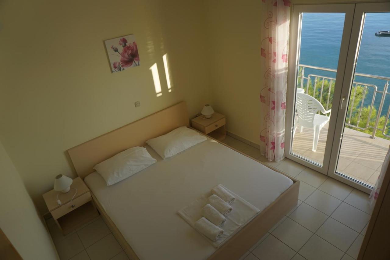 Apartments And Rooms Kod Mate Tribanj-Kruscica Exterior photo
